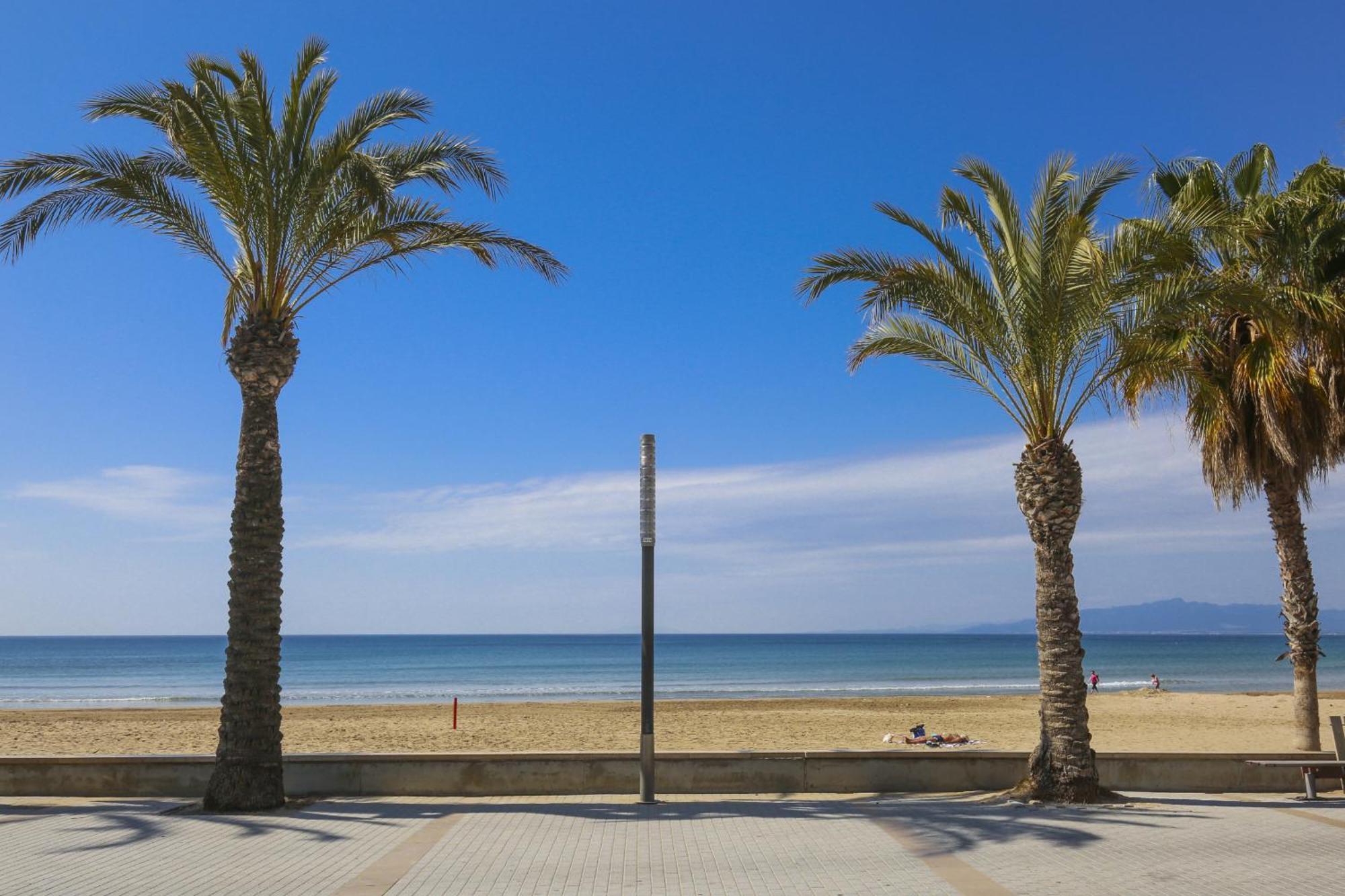 Santillana Homestay By Turismar Salou Exterior photo